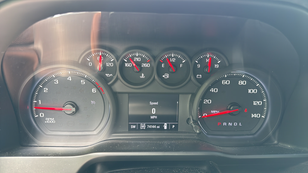 Used 2019 Chevrolet Silverado 1500 Custom Trail Boss w/ Custom Convenience Package AWD/4WD image 17