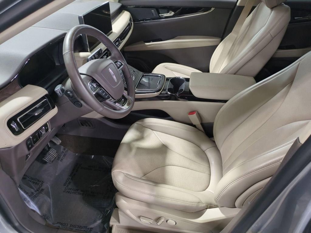 Certified 2023 Lincoln Nautilus Reserve image 12