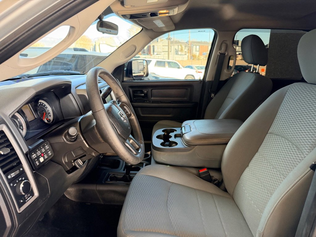 Used 2017 RAM 2500 Tradesman w/ Chrome Appearance Group image 7