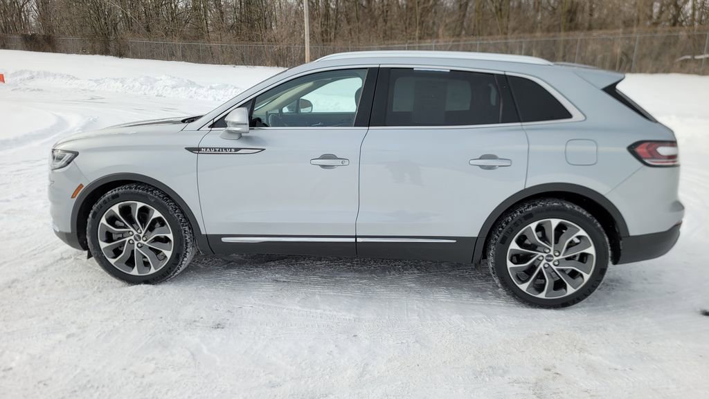 Used 2021 Lincoln Nautilus Reserve w/ Cargo Utility Package image 7