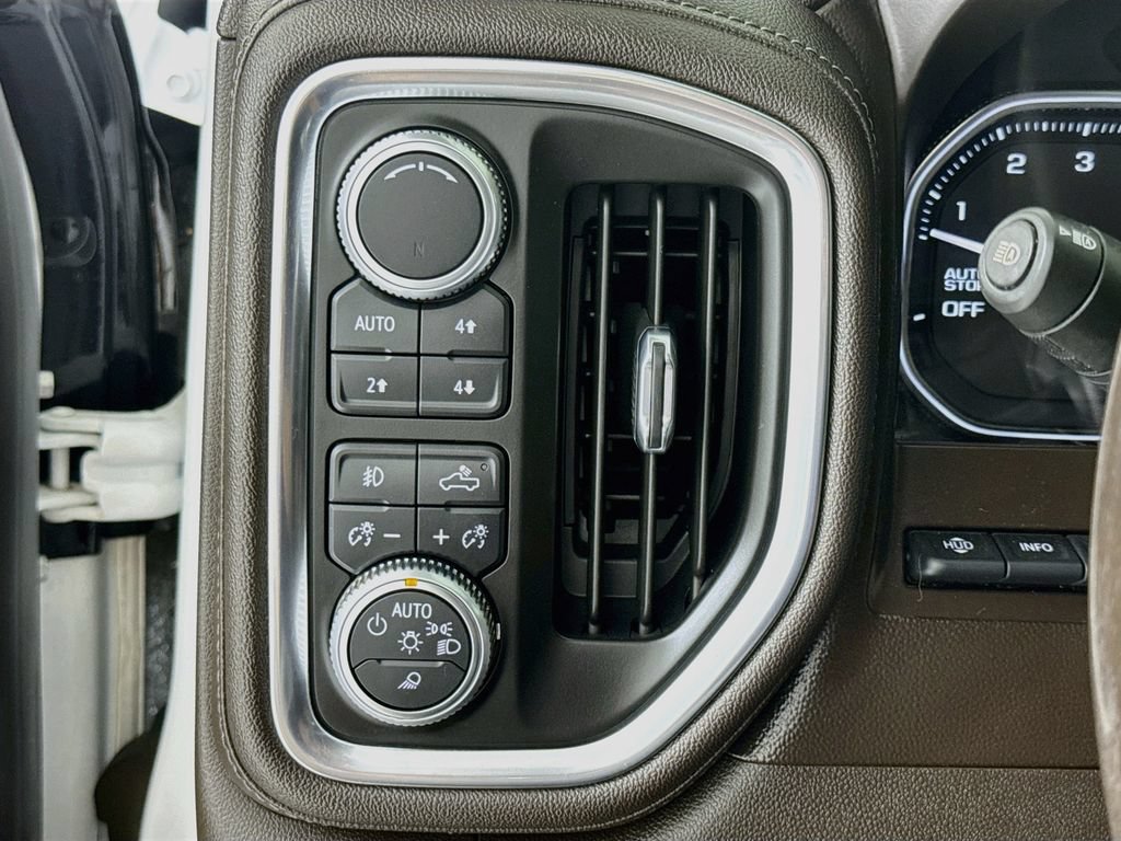 Used 2019 GMC Sierra 1500 Denali w/ Denali Ultimate Package AWD/4WD image 11
