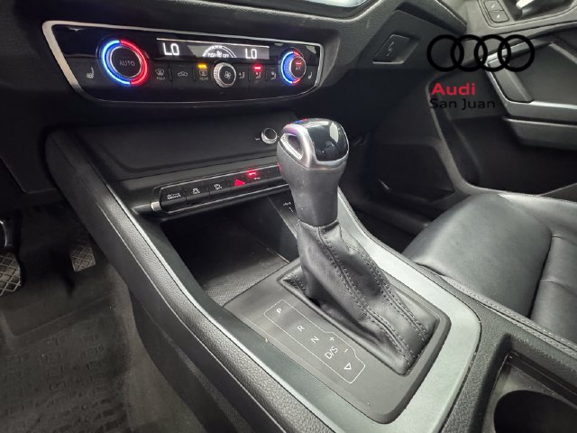Used 2025 Audi Q3 2.0T Premium w/ Black Optic Sport Package AWD/4WD image 31