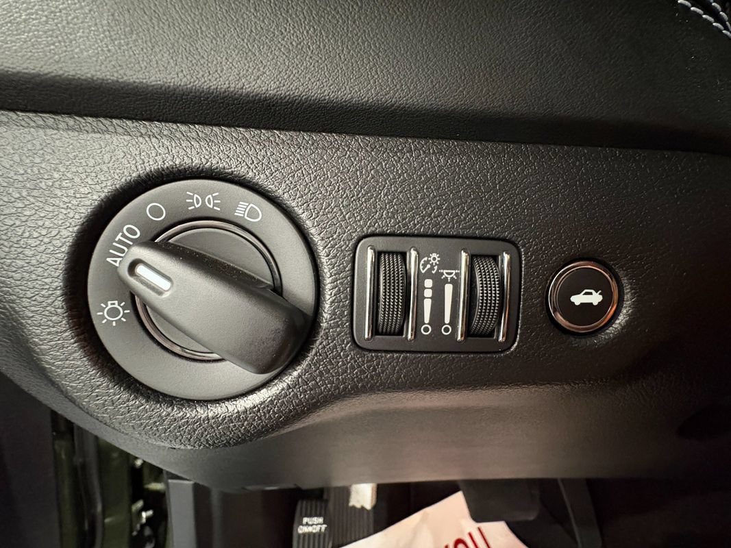 Used 2022 Dodge Charger SRT Hellcat RWD image 30