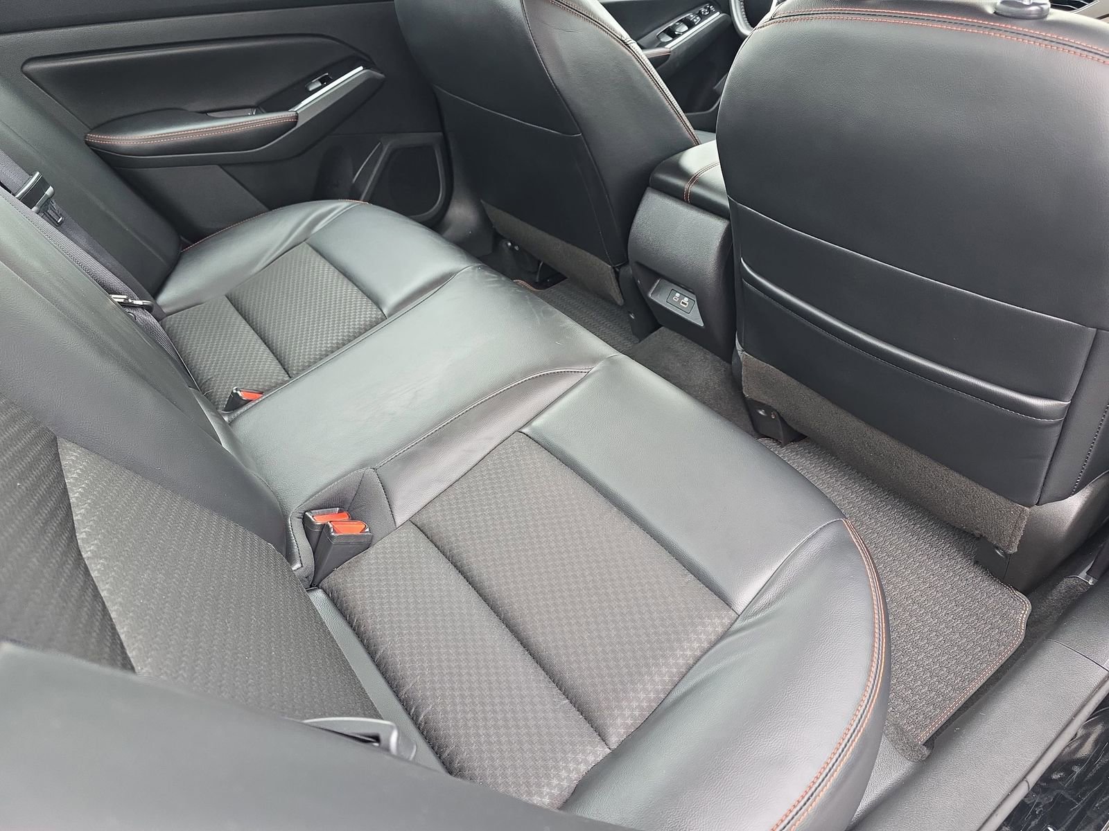 Used 2024 Nissan Altima 2.5 SR image 11