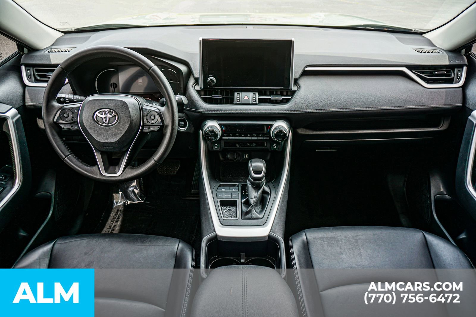 Used 2023 Toyota RAV4 XLE Premium FWD image 30