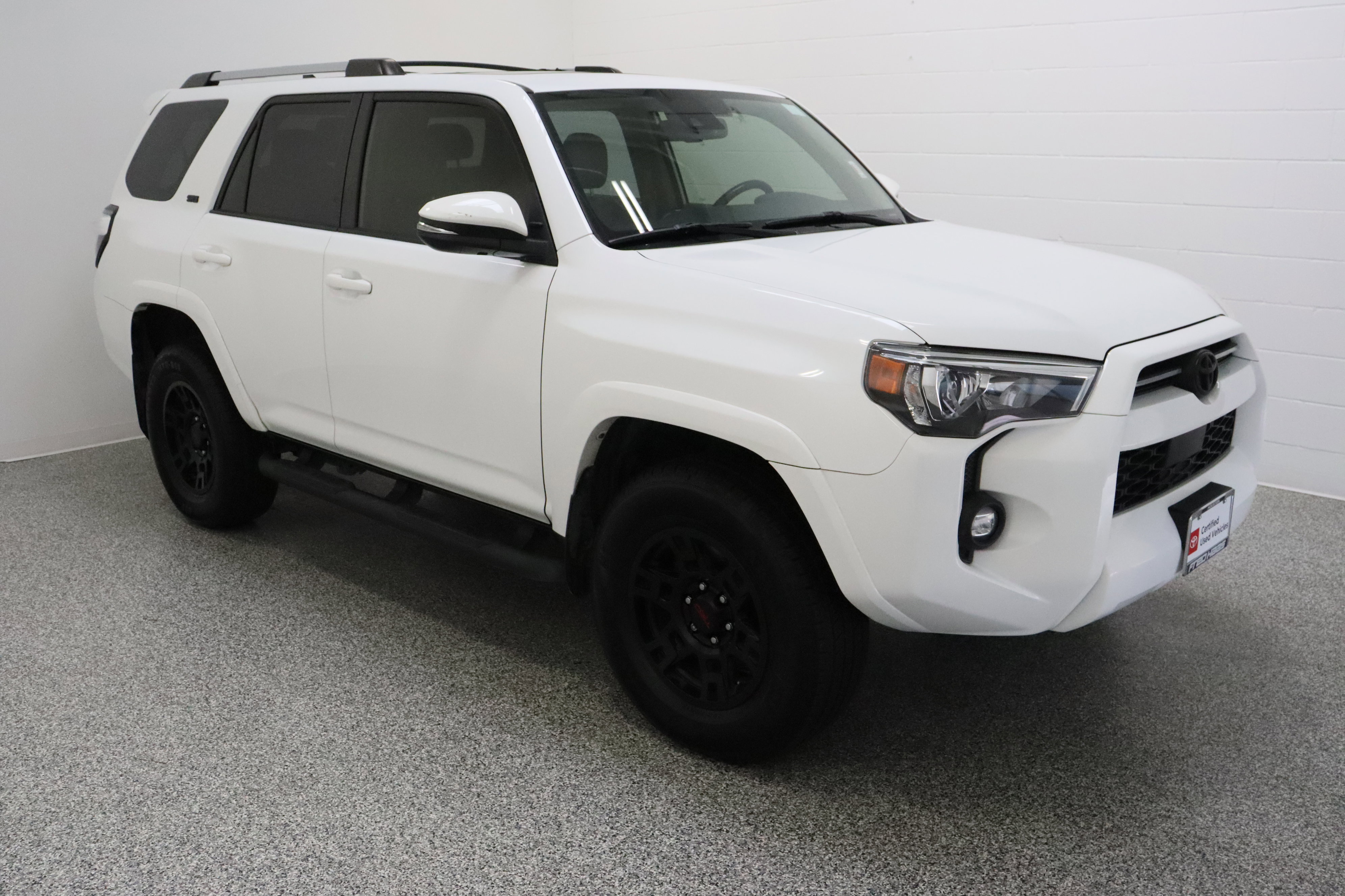 Certified 2023 Toyota 4Runner SR5 Premium w/ Moonroof Package image 4