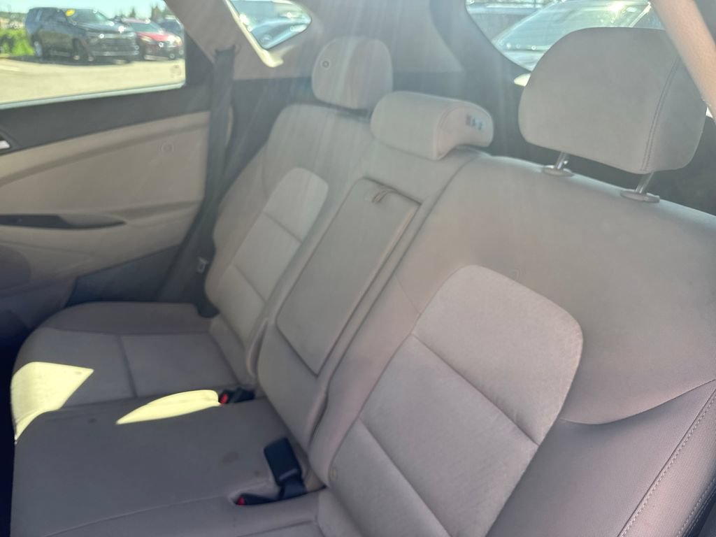 Used 2017 Hyundai Tucson SE w/ SE Popular Package 02 FWD image 13