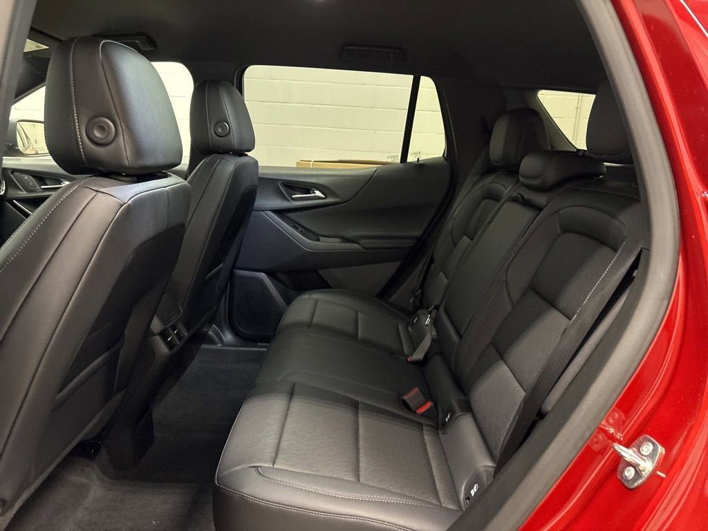 New 2026 Chevrolet Equinox LT w/ Convenience Package II FWD image 27