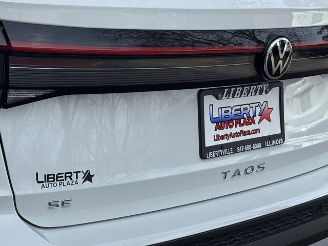 New 2026 Volkswagen Taos SE AWD/4WD image 14