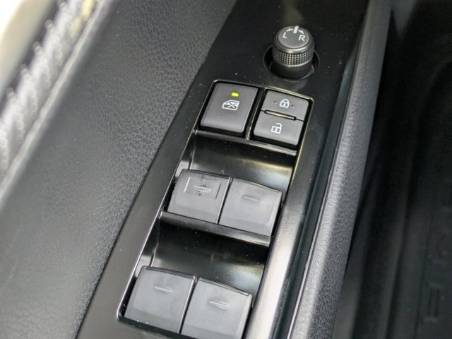 New 2026 Toyota Camry SE image 28