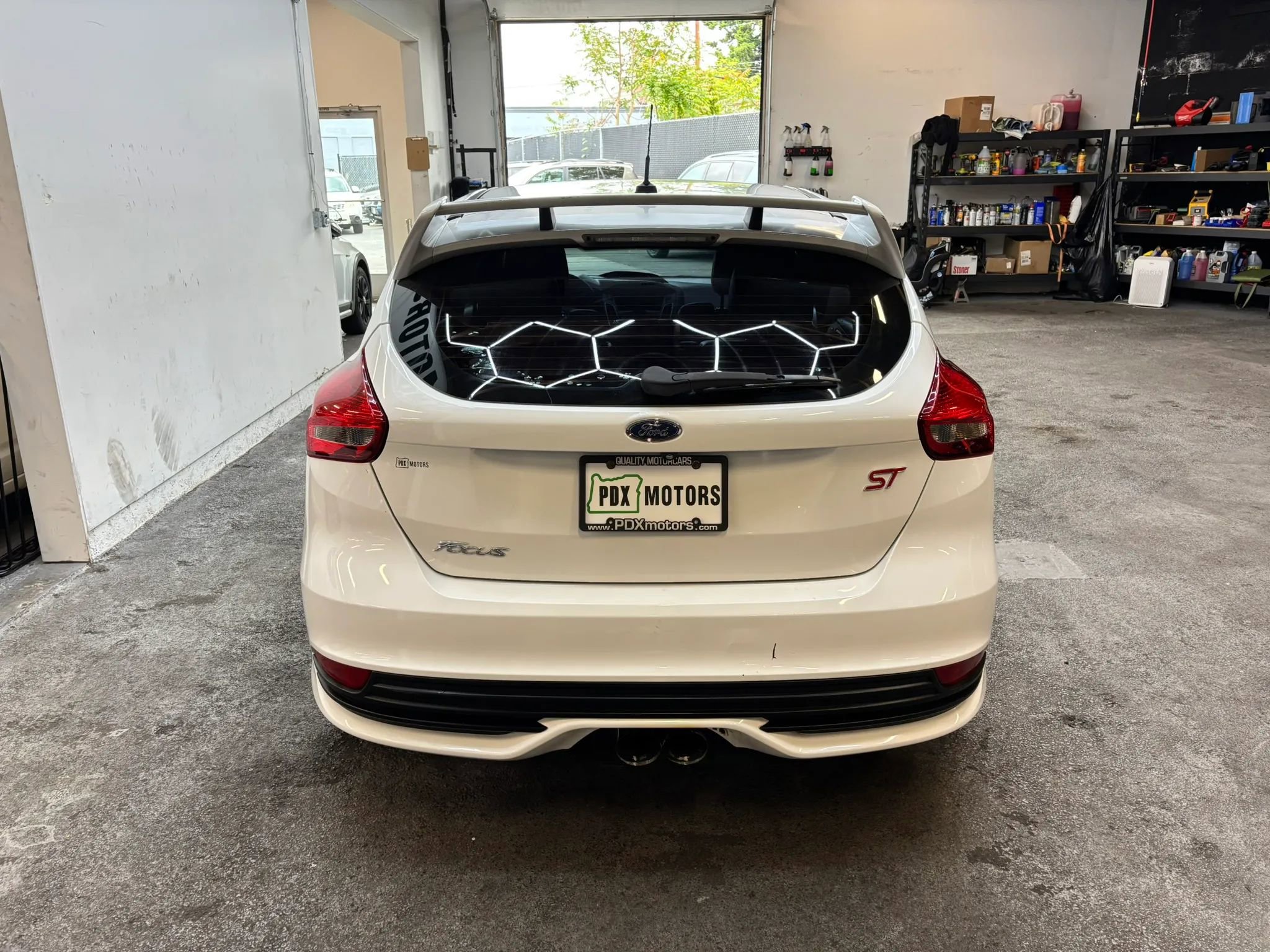 Used 2018 Ford Focus ST w/ Equipment Group 402A FWD image 7