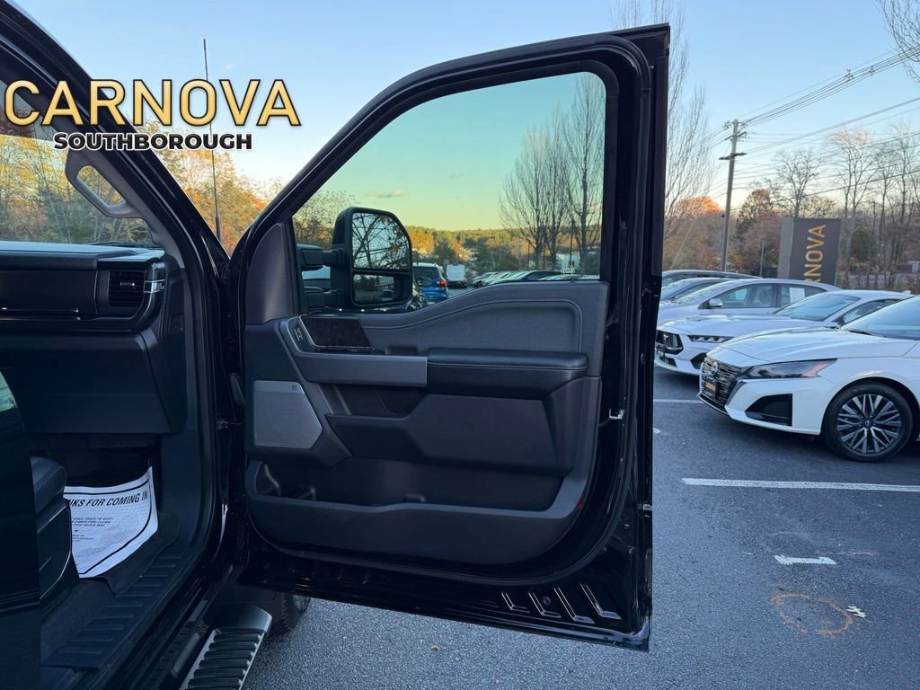 Used 2023 Ford F250 Lariat w/ FX4 Off-Road Package image 25