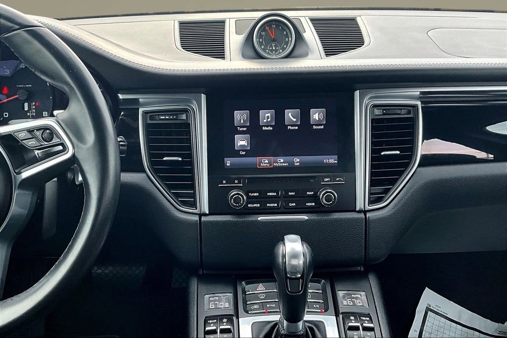 Used 2018 Porsche Macan AWD/4WD image 10