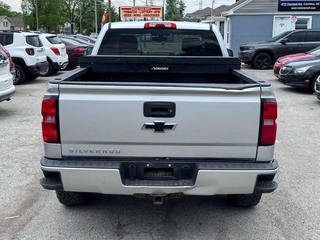 Used 2018 Chevrolet Silverado 1500 Custom w/ Custom Value Package AWD/4WD image 4