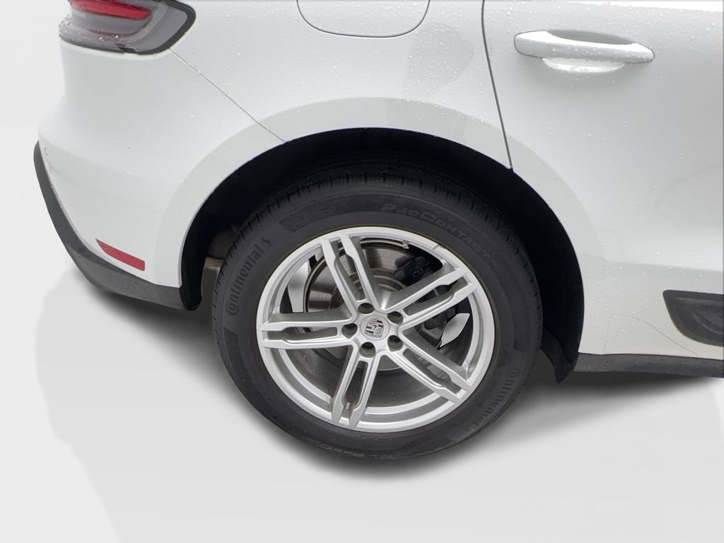 Used 2023 Porsche Macan Turbo AWD/4WD image 14