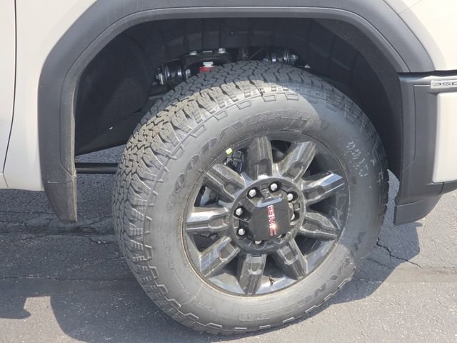 New 2026 GMC Sierra 3500 AT4 w/ AT4 Premium Plus Package AWD/4WD image 27