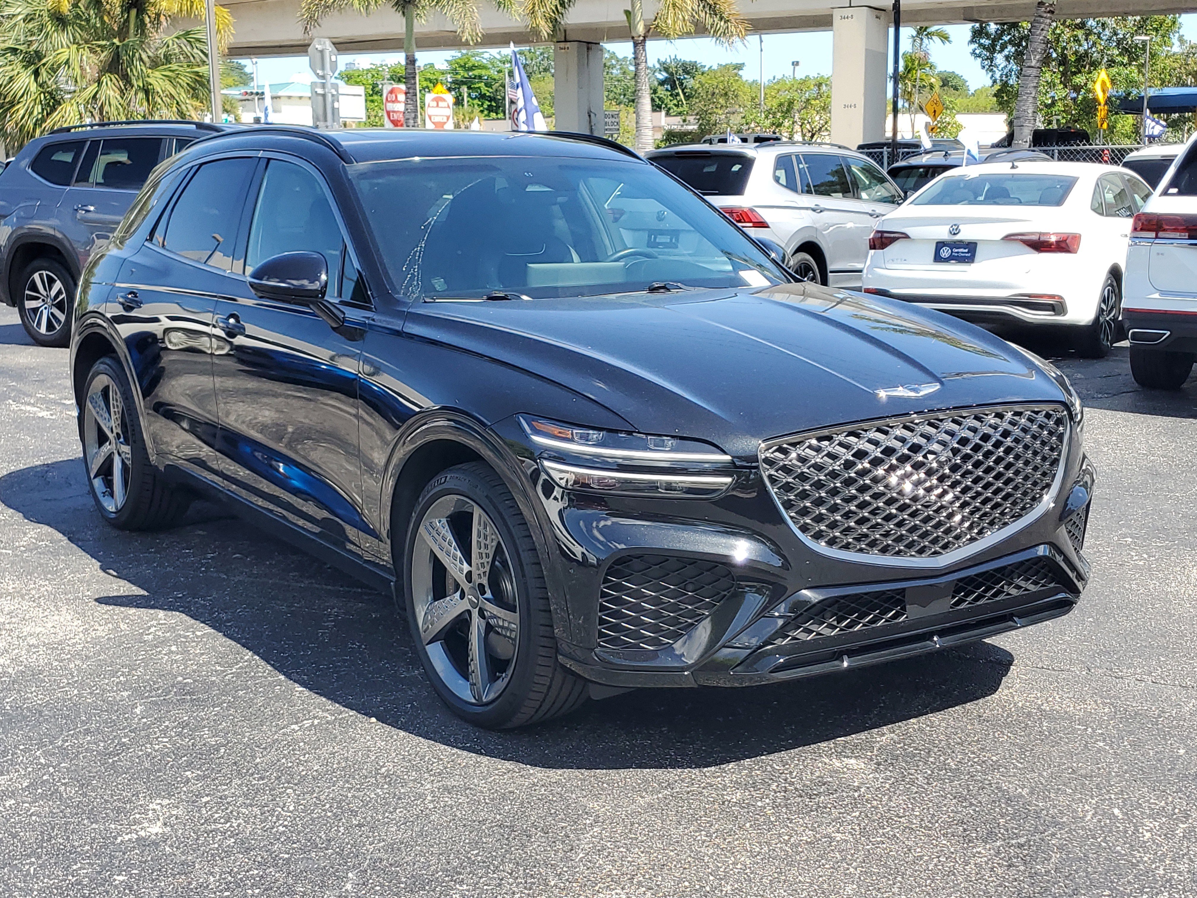 Used 2023 Genesis GV70 2.5T w/ Sport Prestige Package image 7