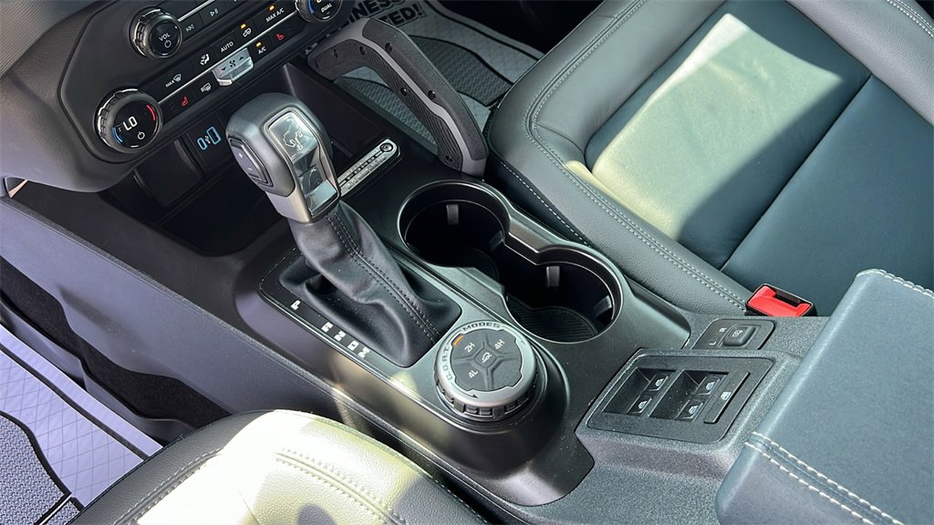 Used 2024 Ford Bronco Outer Banks image 27