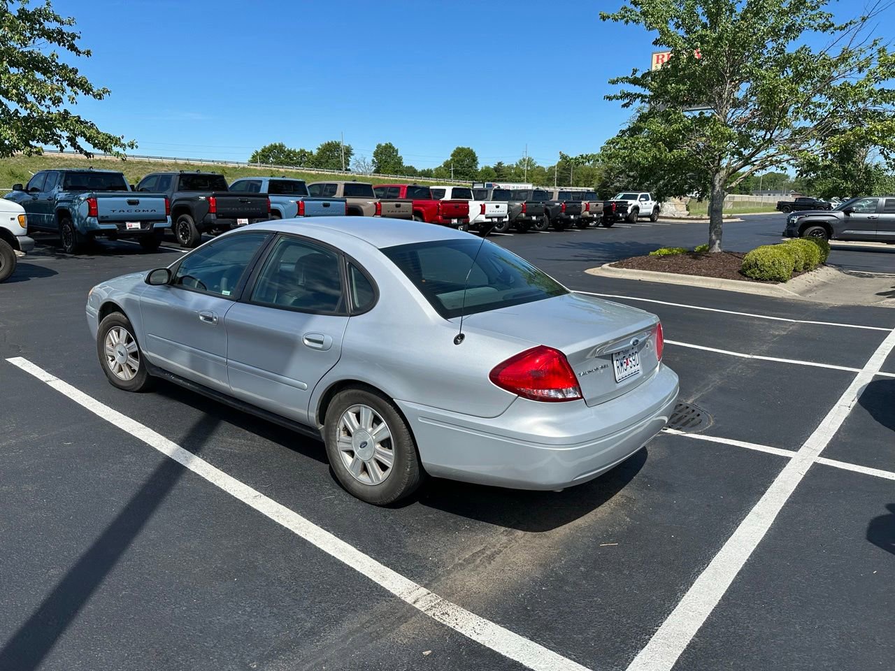 Used 2007 Ford Taurus SEL FWD image 7