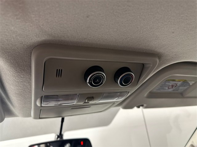 Used 2019 Nissan NV 3500 SL image 28