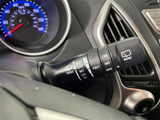 Used 2011 Hyundai Tucson Limited image 12