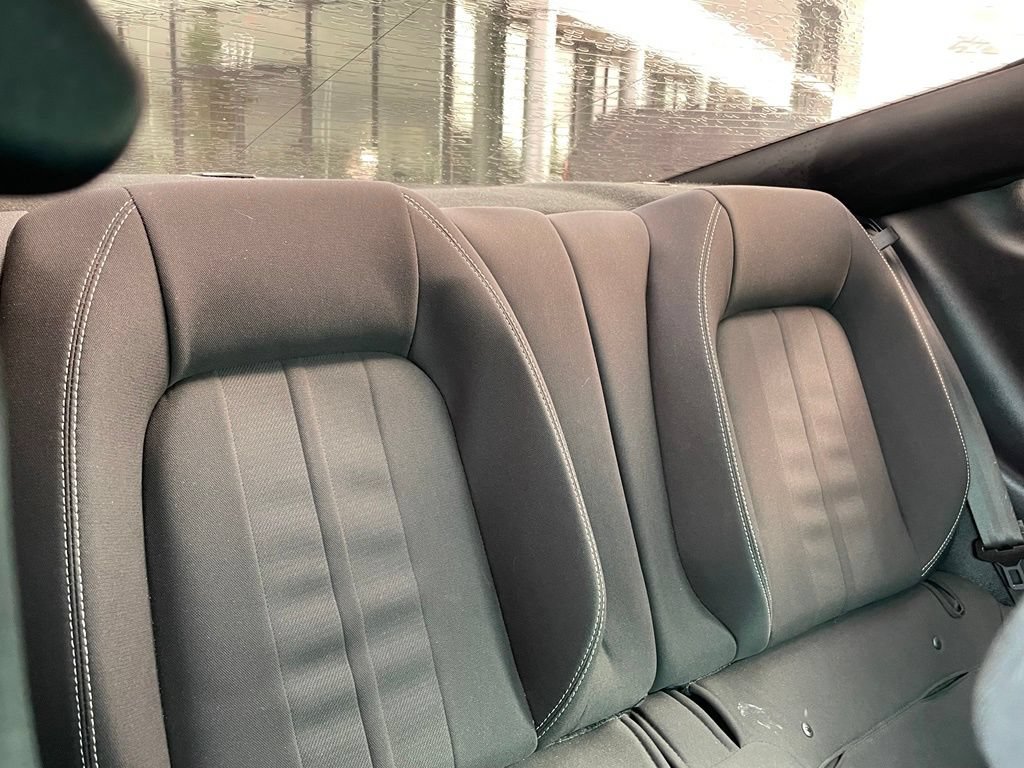Used 2018 Ford Mustang Coupe RWD image 21