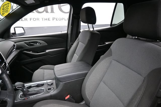 Used 2023 Chevrolet Traverse LT FWD image 17