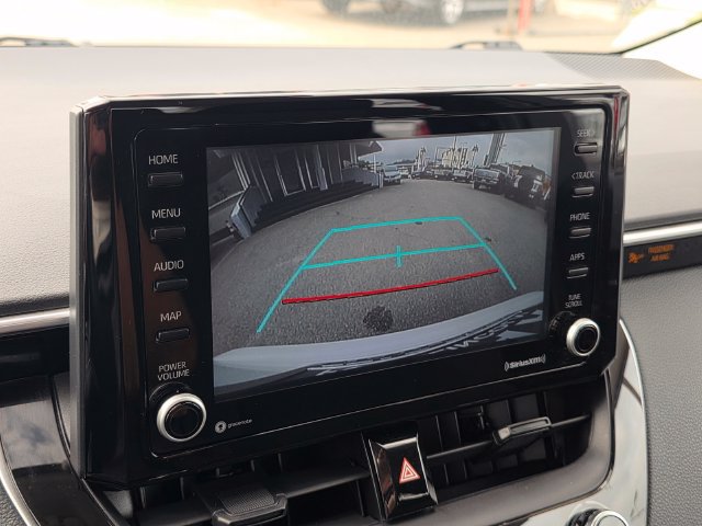 Used 2022 Toyota Corolla LE FWD image 19