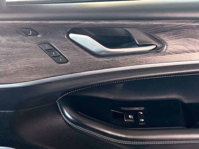 Used 2021 Jeep Grand Cherokee L Overland w/ Luxury Tech Group IV image 32