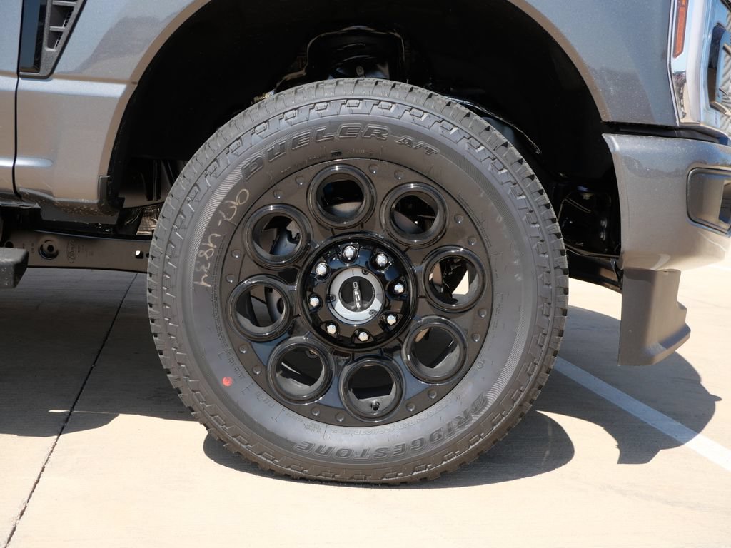 New 2026 Ford F350 Lariat w/ Black Appearance Package AWD/4WD image 8