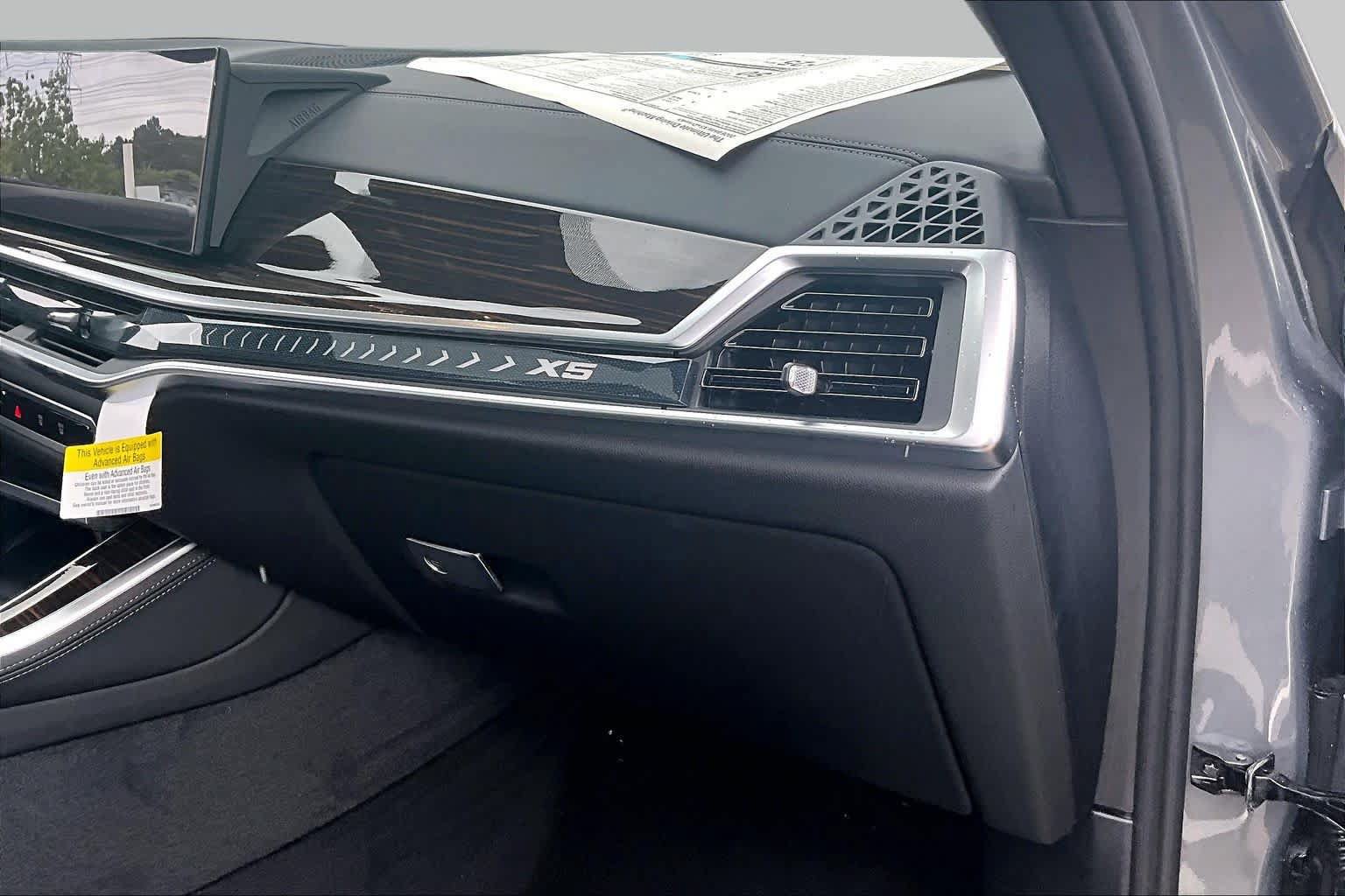 Used 2026 BMW X5 xDrive40i w/ Climate Comfort Package AWD/4WD image 18
