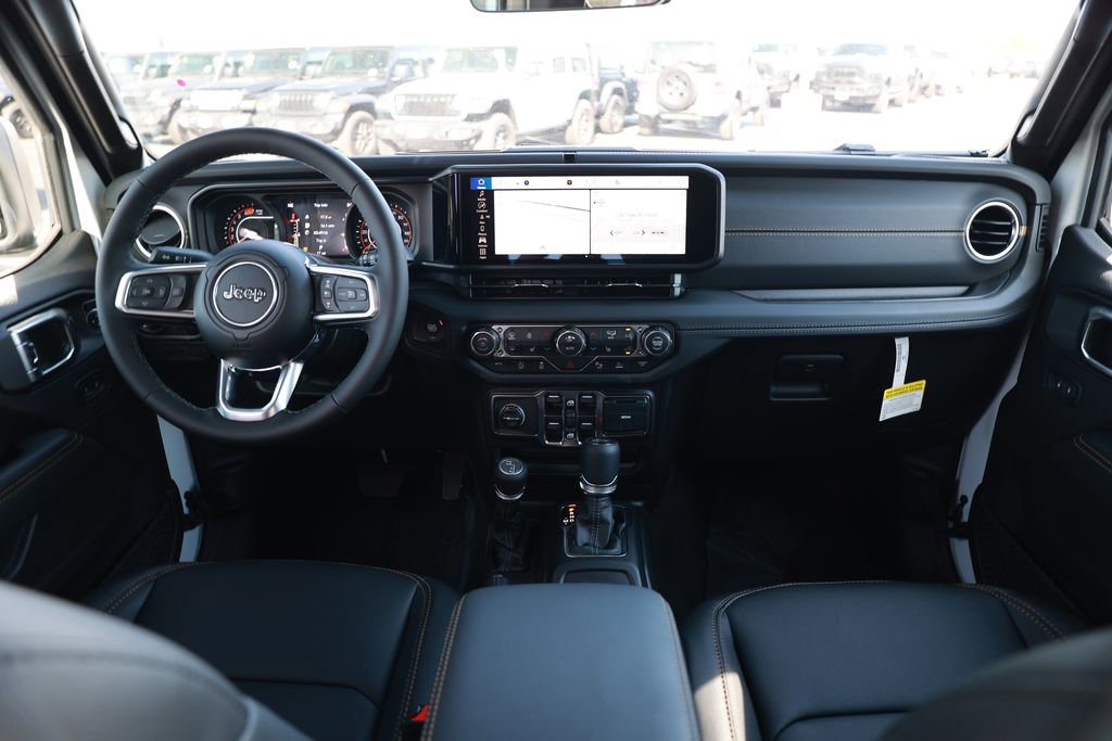 New 2026 Jeep Wrangler Unlimited Sahara AWD/4WD image 23