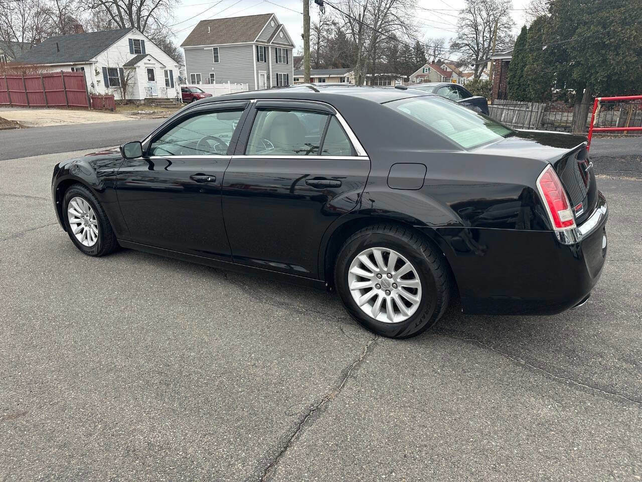 Used 2012 Chrysler 300 image 6