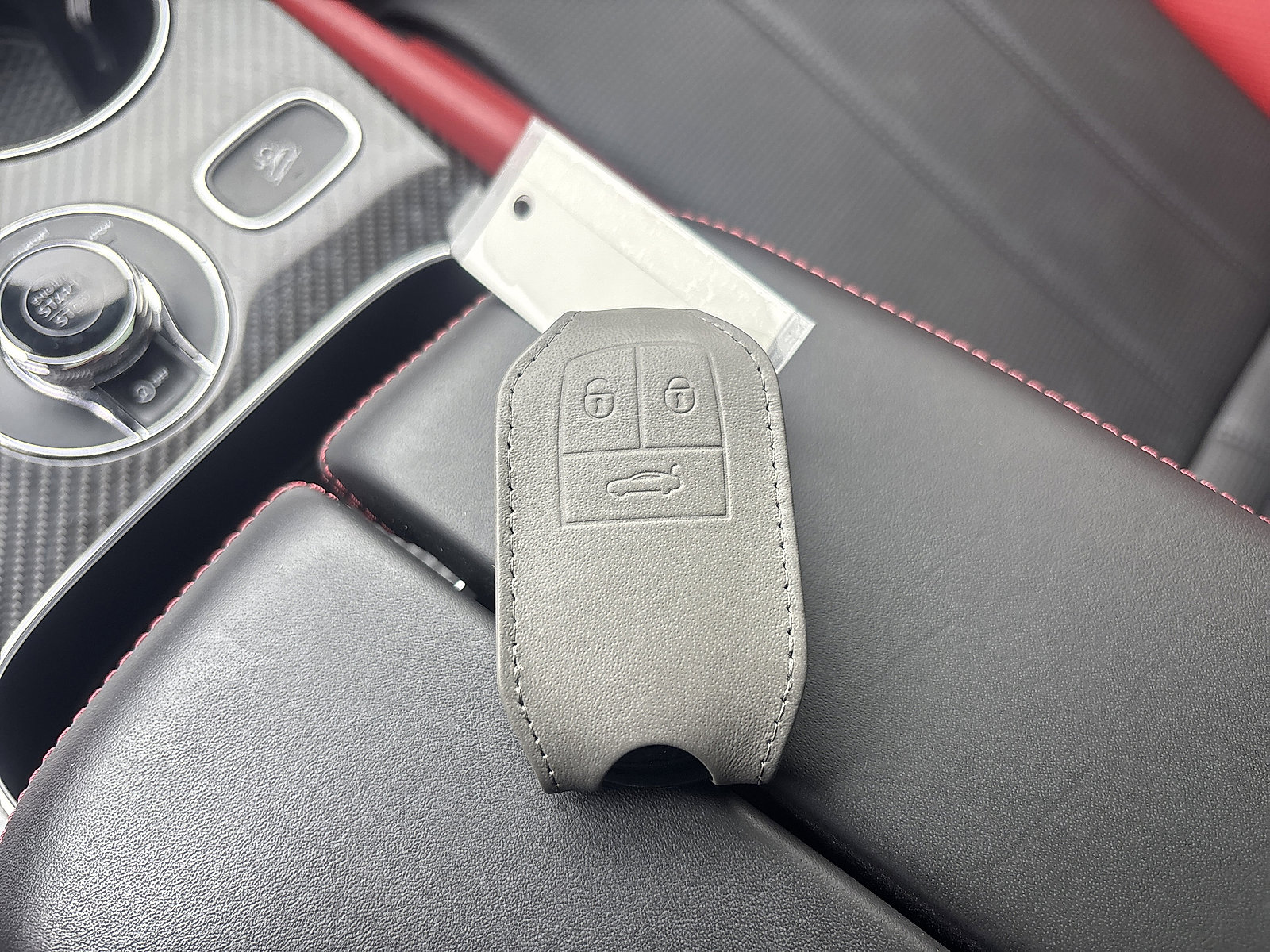 Used 2022 Bentley Bentayga image 23