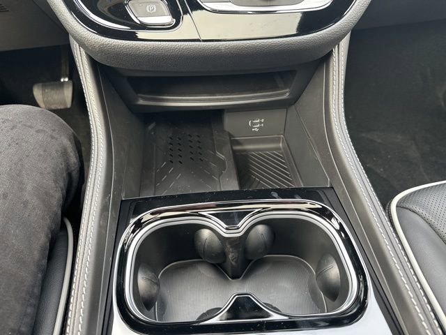 New 2026 Chrysler Pacifica Limited w/ S Appearance Package FWD image 29