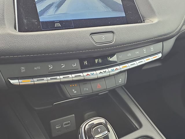 Used 2022 Cadillac XT4 Premium Luxury AWD/4WD image 24