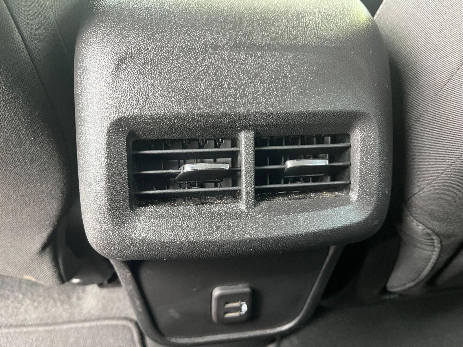 Used 2024 GMC Terrain SLE FWD image 22