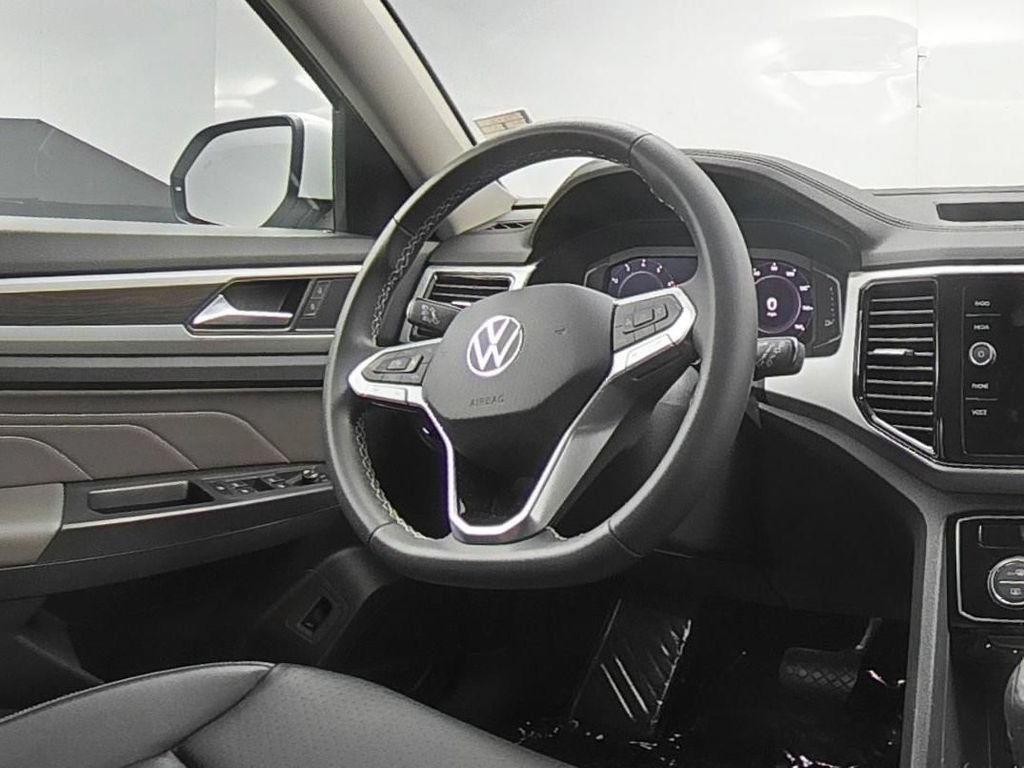 Used 2023 Volkswagen Atlas SE w/ Panoramic Sunroof Package AWD/4WD image 30