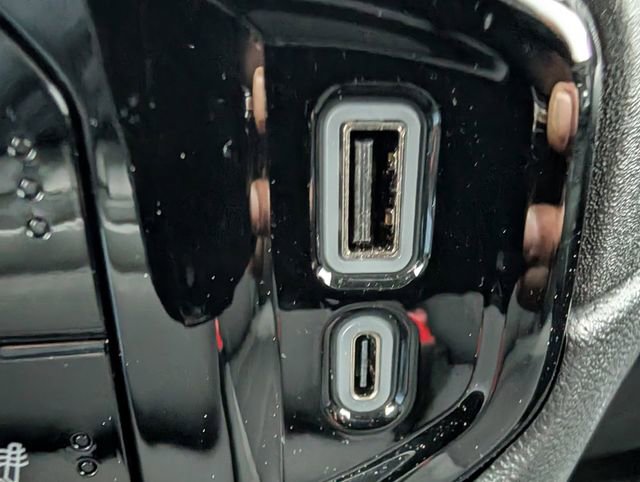 Used 2024 Chevrolet Silverado 1500 LT image 20