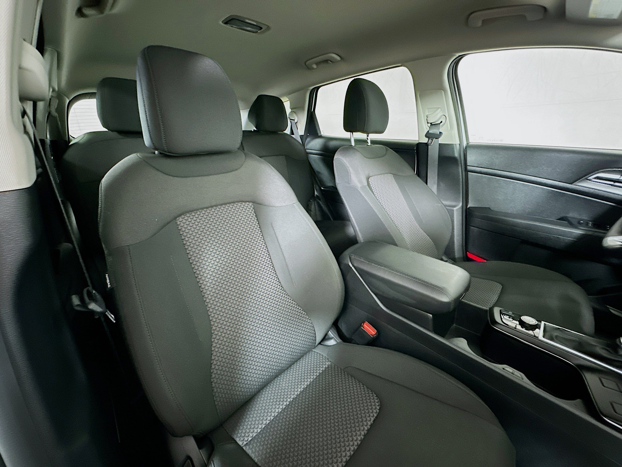 Certified 2025 Kia Sportage LX AWD/4WD image 26