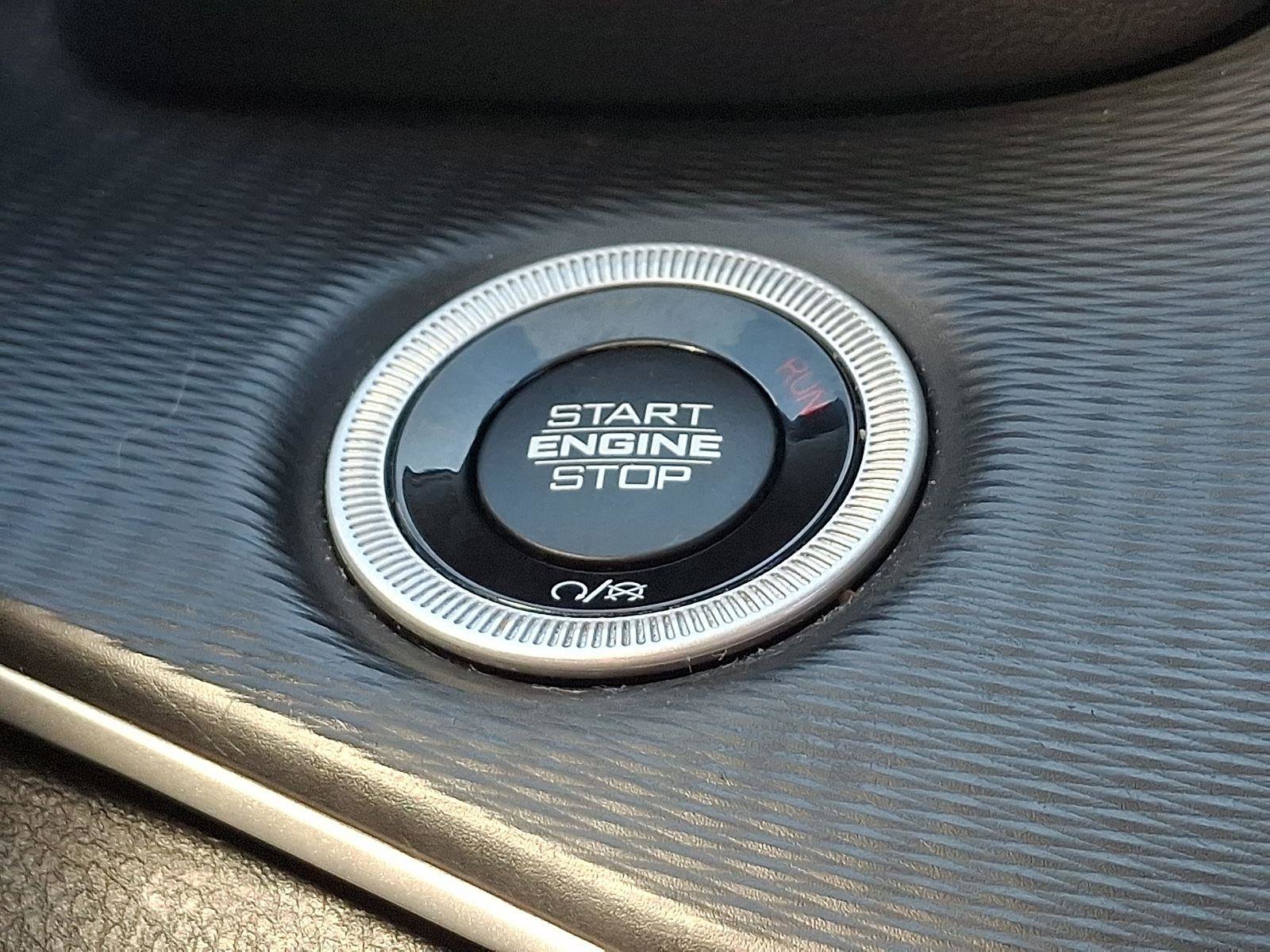 Certified 2023 Jeep Grand Cherokee Laredo image 24