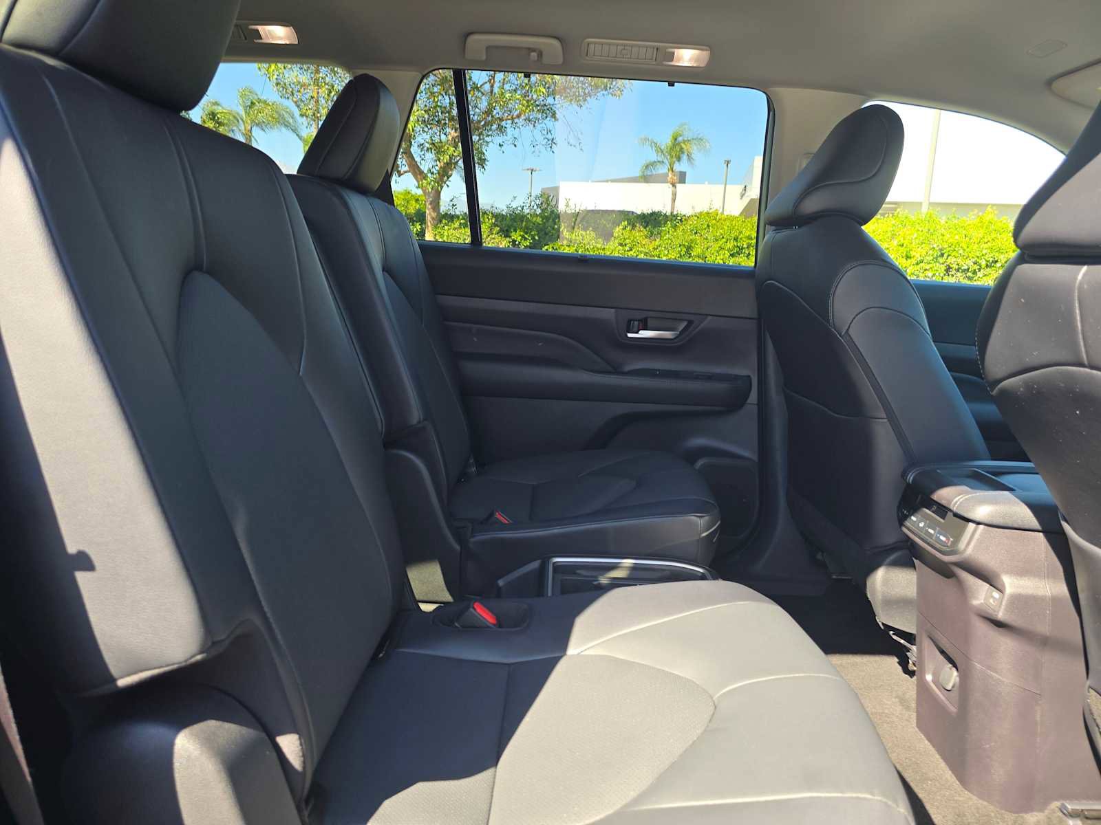 Certified 2025 Toyota Grand Highlander XLE image 12