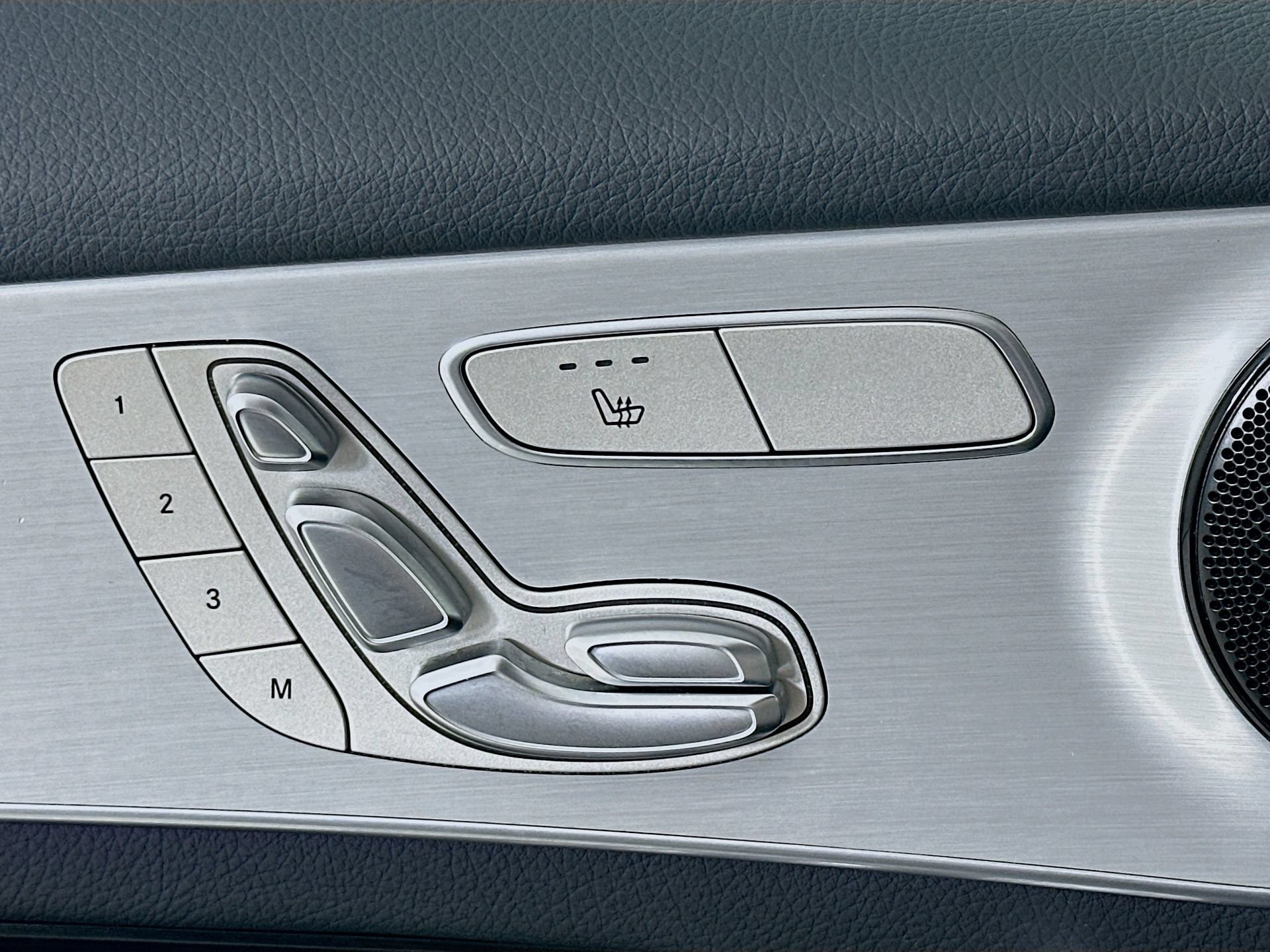 Certified 2022 Mercedes-Benz GLC 300 image 20