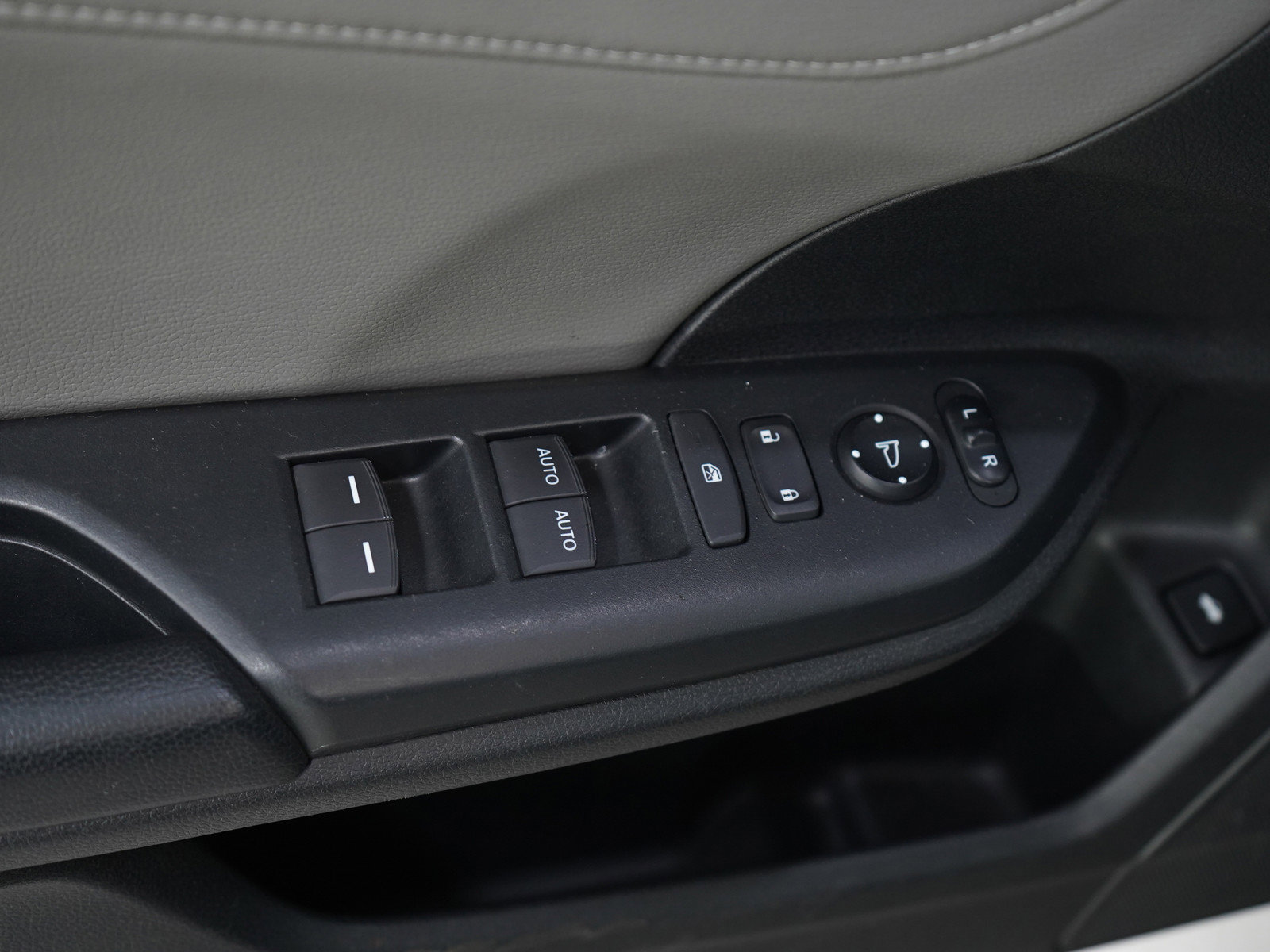 Used 2016 Honda Civic Touring image 21