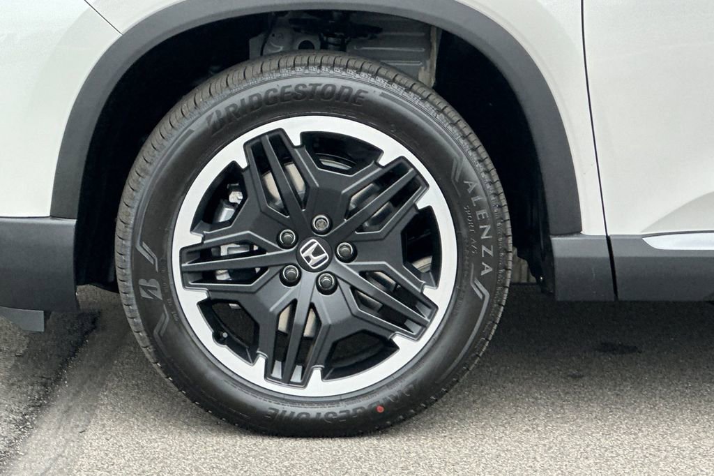 New 2026 Honda Pilot Touring image 35