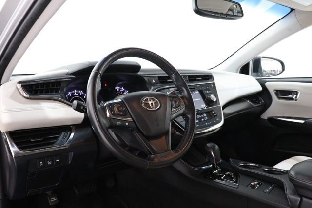 Used 2016 Toyota Avalon XLE Premium w/ Protection Package FWD image 14