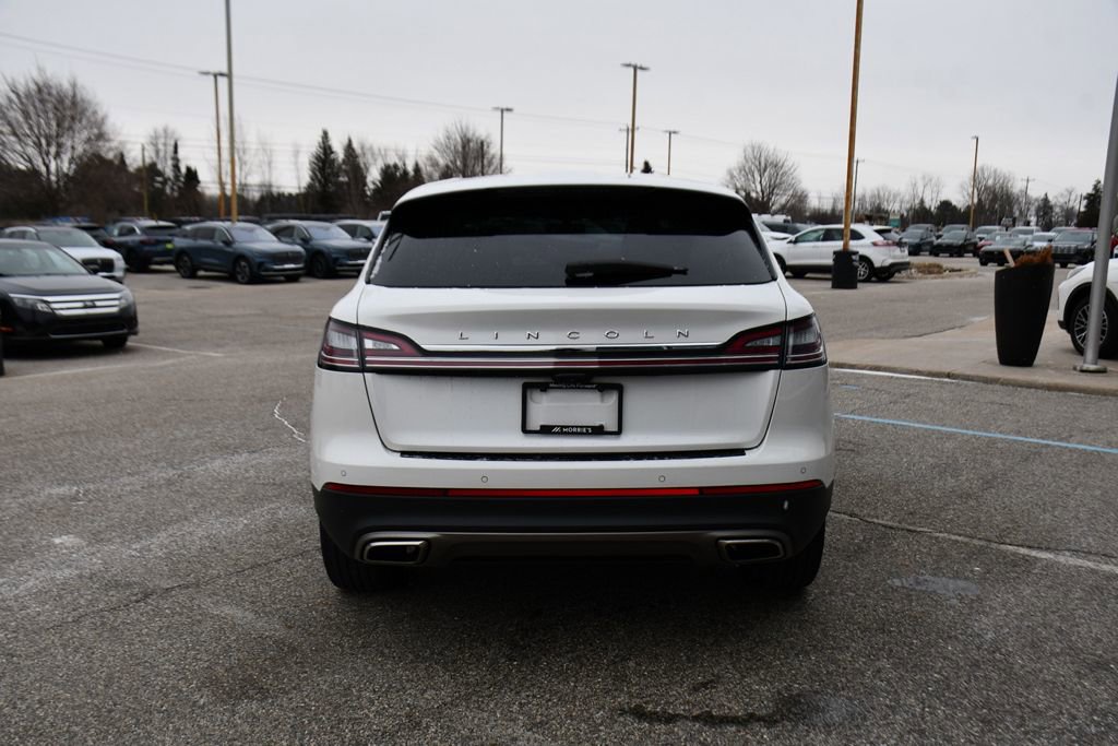 Used 2023 Lincoln Nautilus Reserve image 5