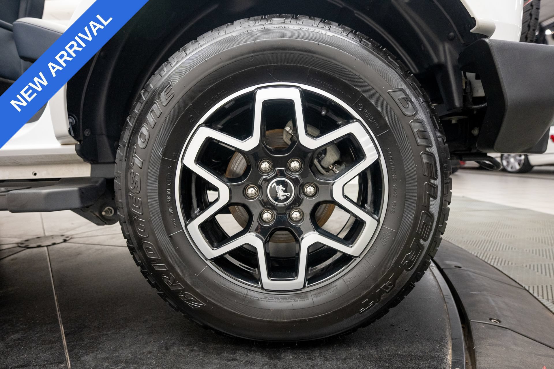 Used 2024 Ford Bronco Outer Banks AWD/4WD image 34