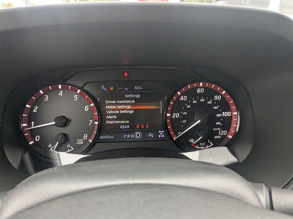 Used 2025 Nissan Frontier PRO-4X w/ Interior Protection Package image 32