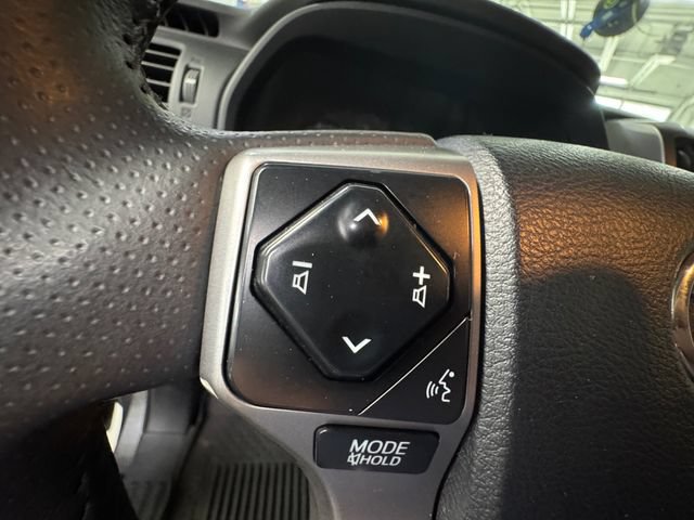 Used 2022 Toyota 4Runner SR5 Premium AWD/4WD image 18